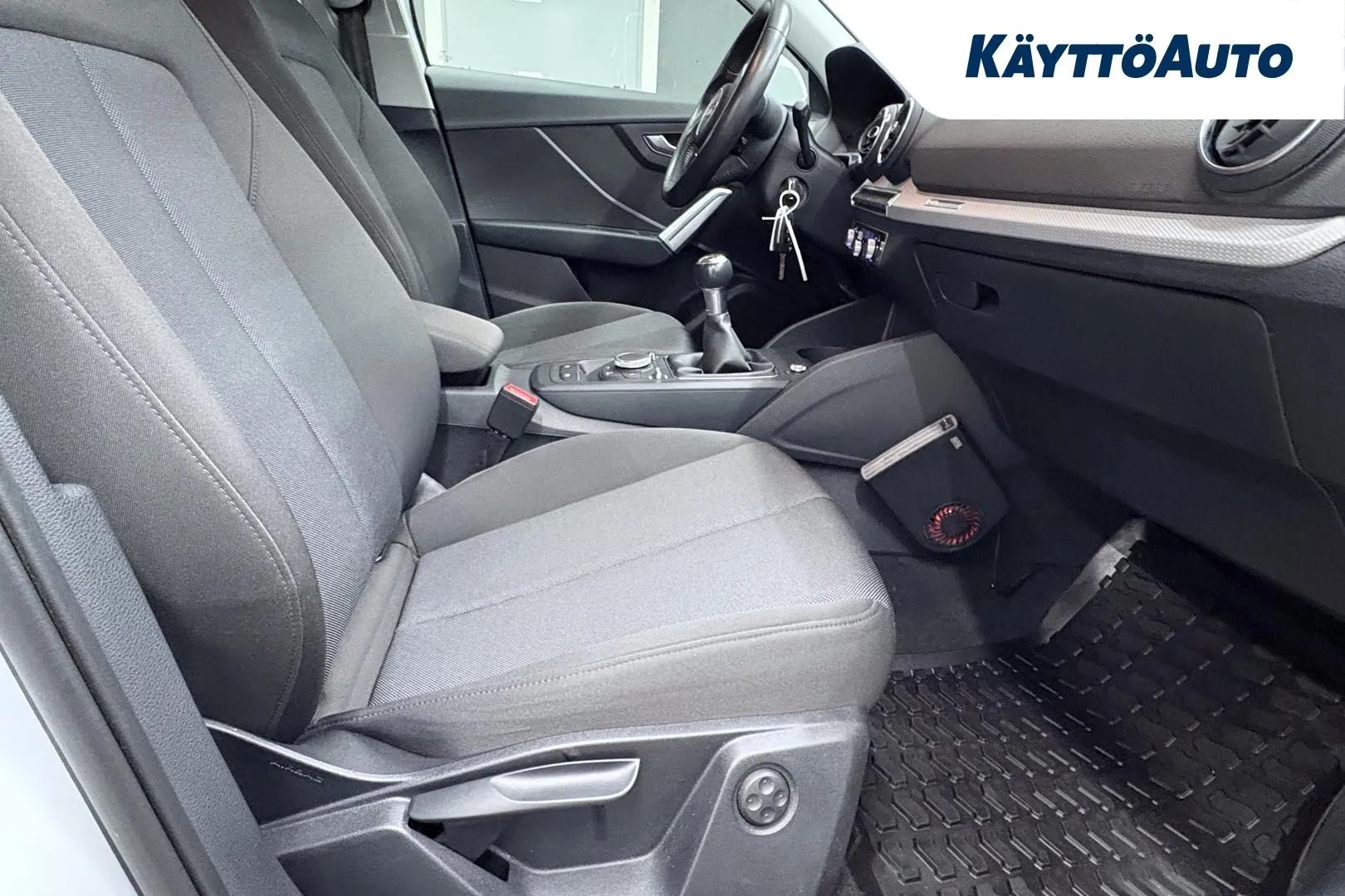 AUDI Q2 XVS-393 carousel image