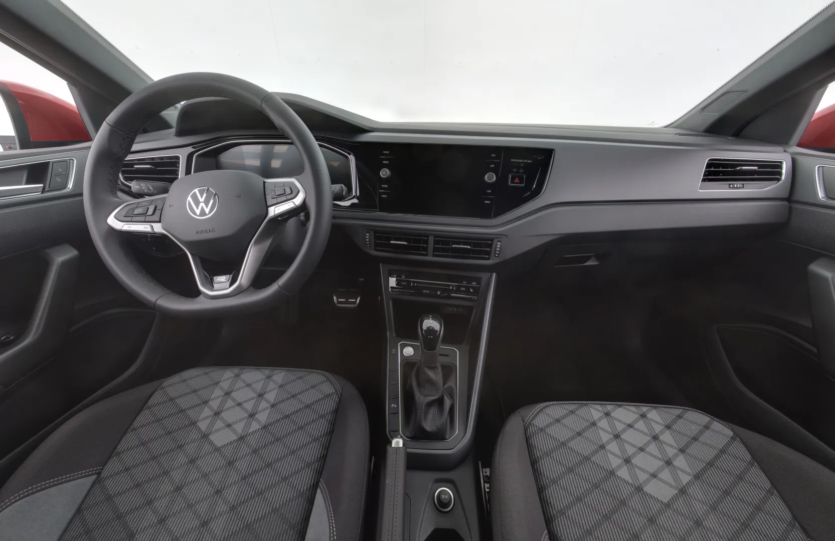 Volkswagen Taigo LTN-551 carousel image