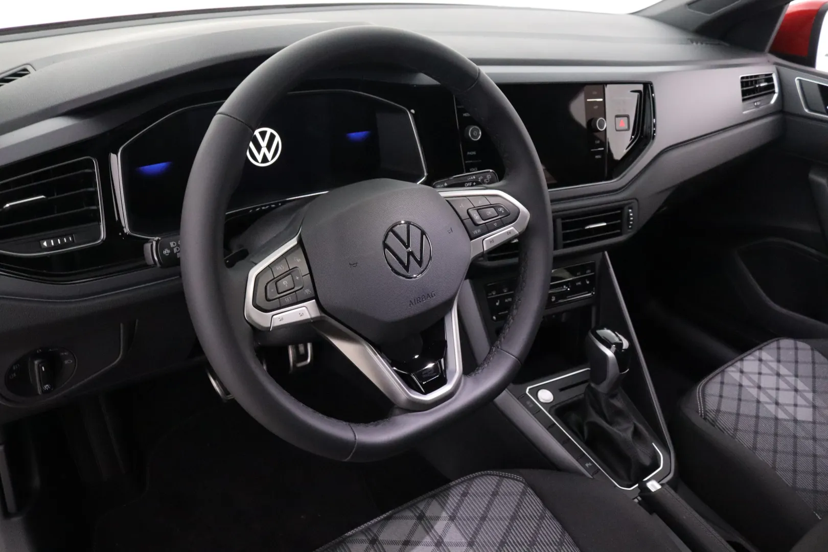 Volkswagen Taigo LTN-551 carousel image