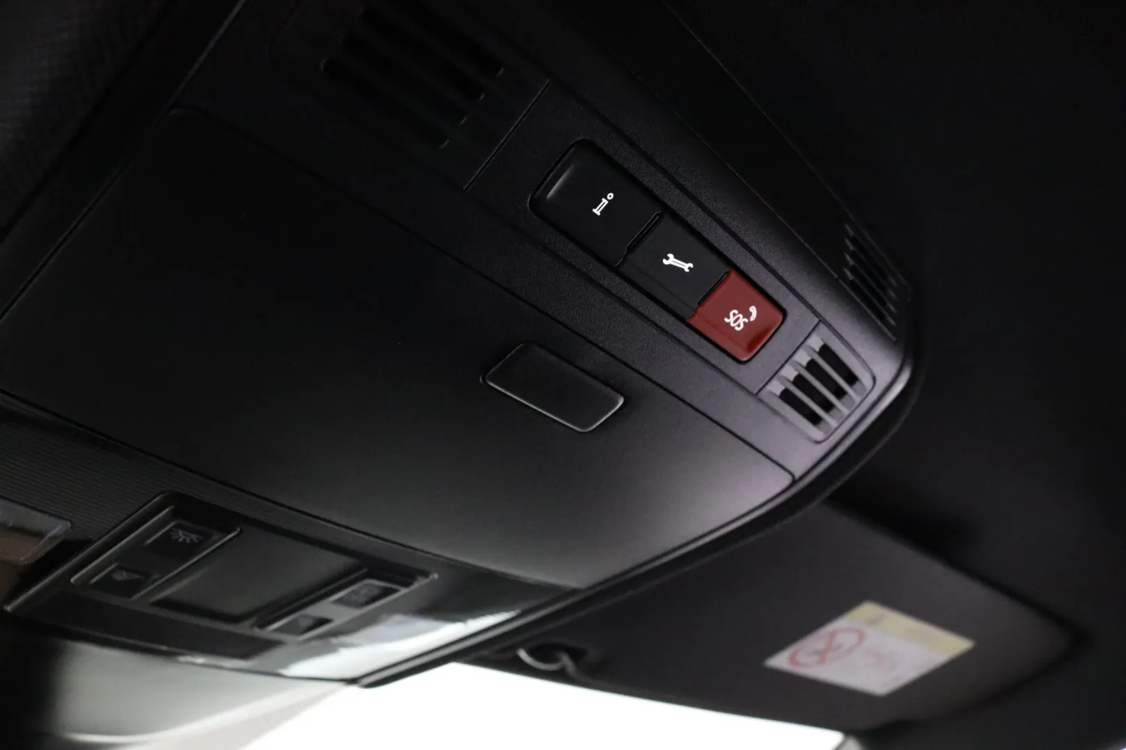 Volkswagen Taigo LTN-551 carousel image