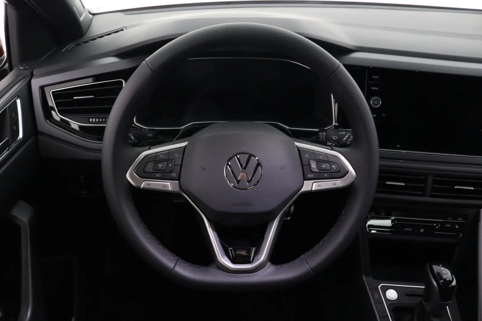 Volkswagen Taigo LTN-551 carousel image