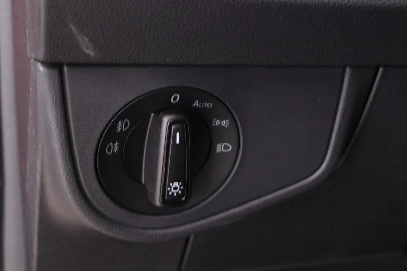 Volkswagen Taigo LTN-551 carousel image