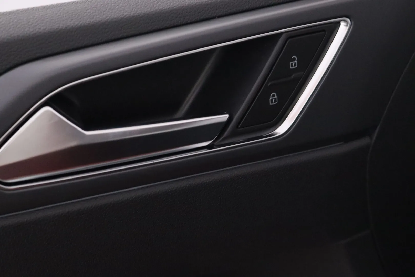 Volkswagen Taigo LTN-551 carousel image