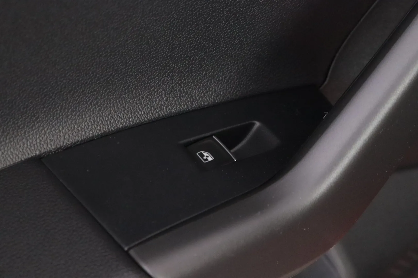 Volkswagen Taigo LTN-551 carousel image