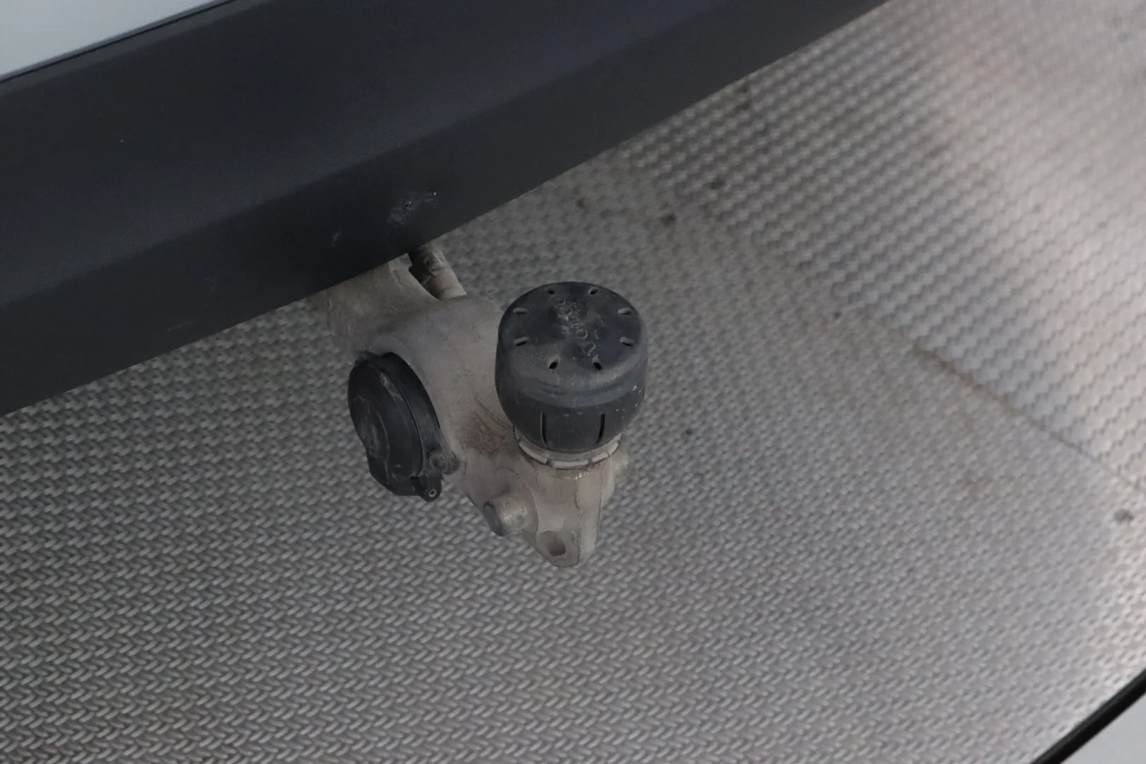 VOLVO XC60 RTX-725 carousel image