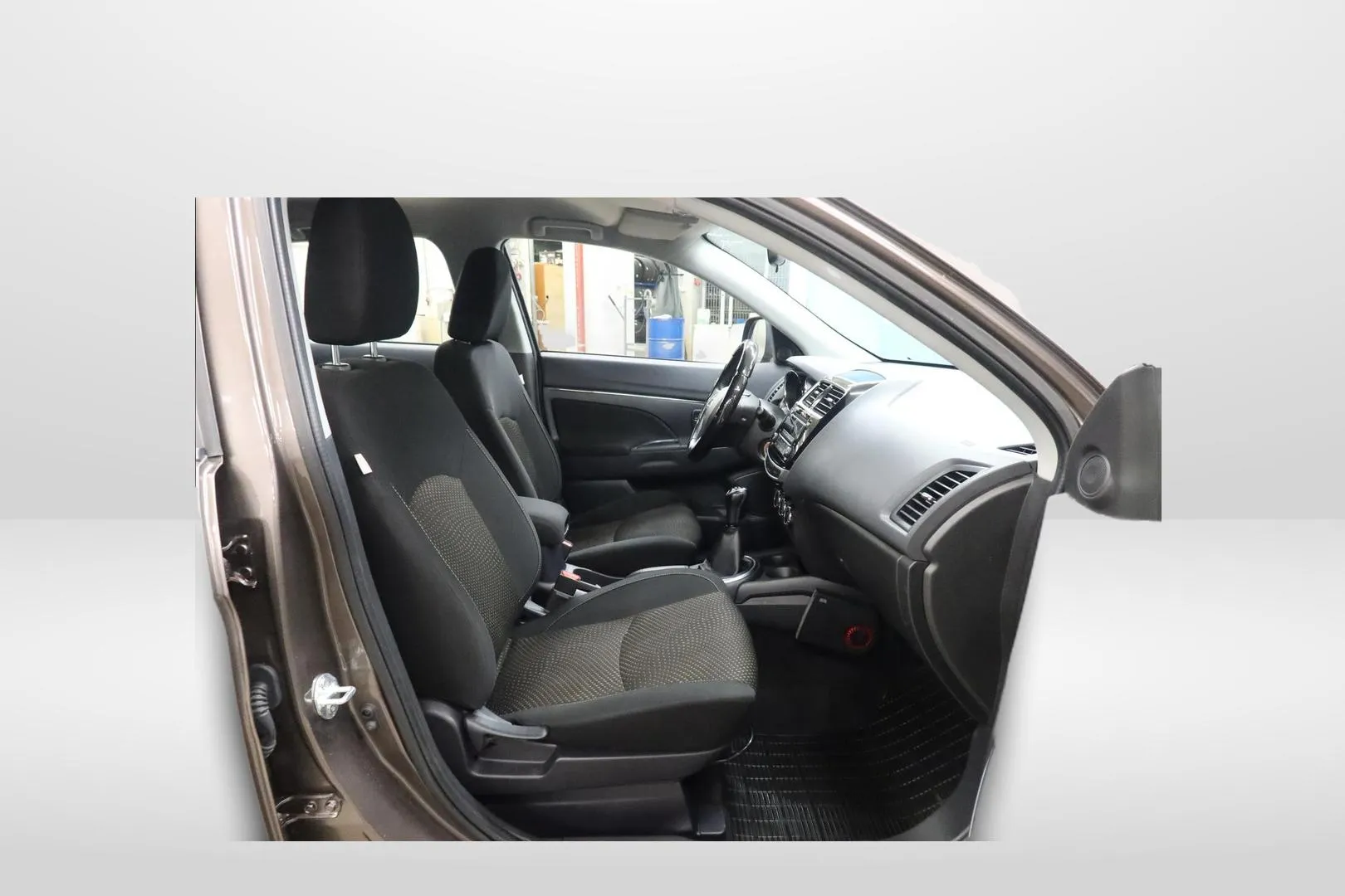 Mitsubishi ASX BTJ-652 carousel image