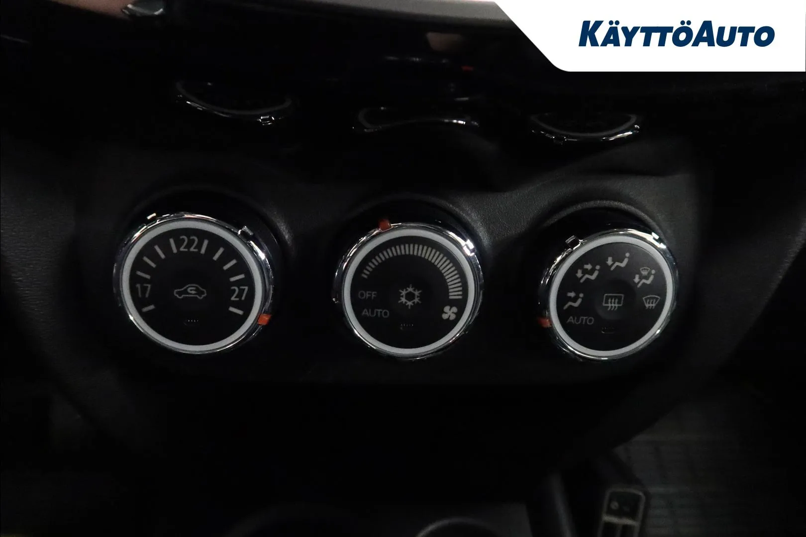 Mitsubishi ASX BTJ-652 carousel image