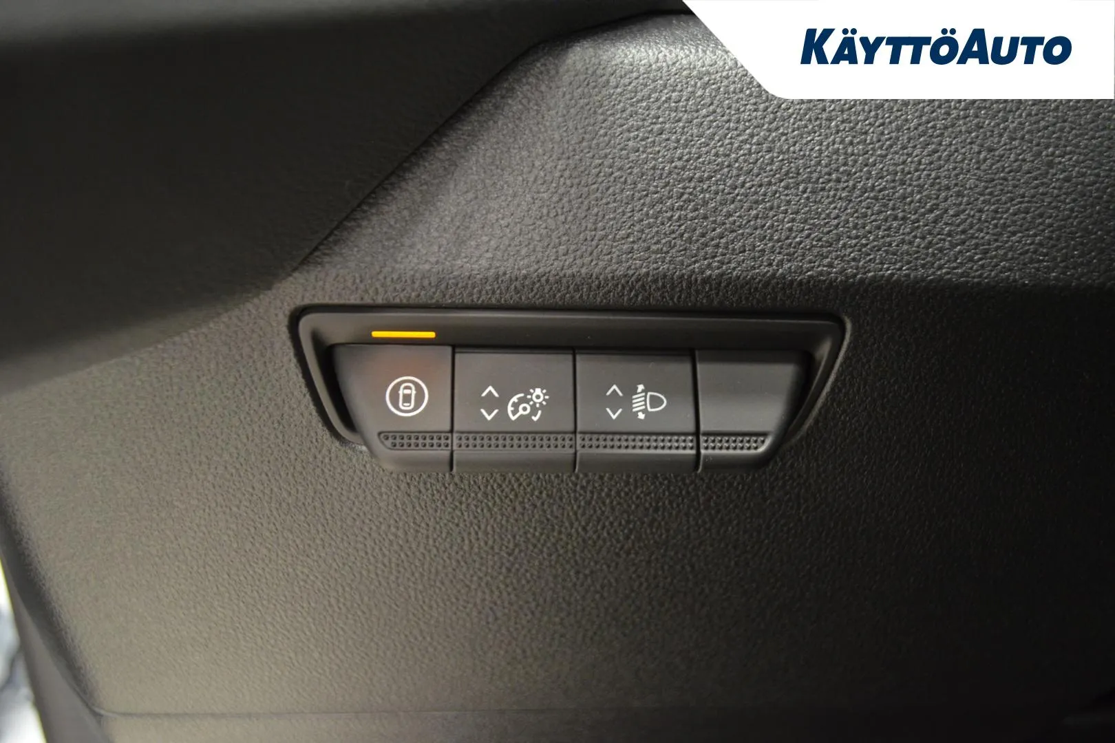 Nissan Interstar CSN-717 carousel image