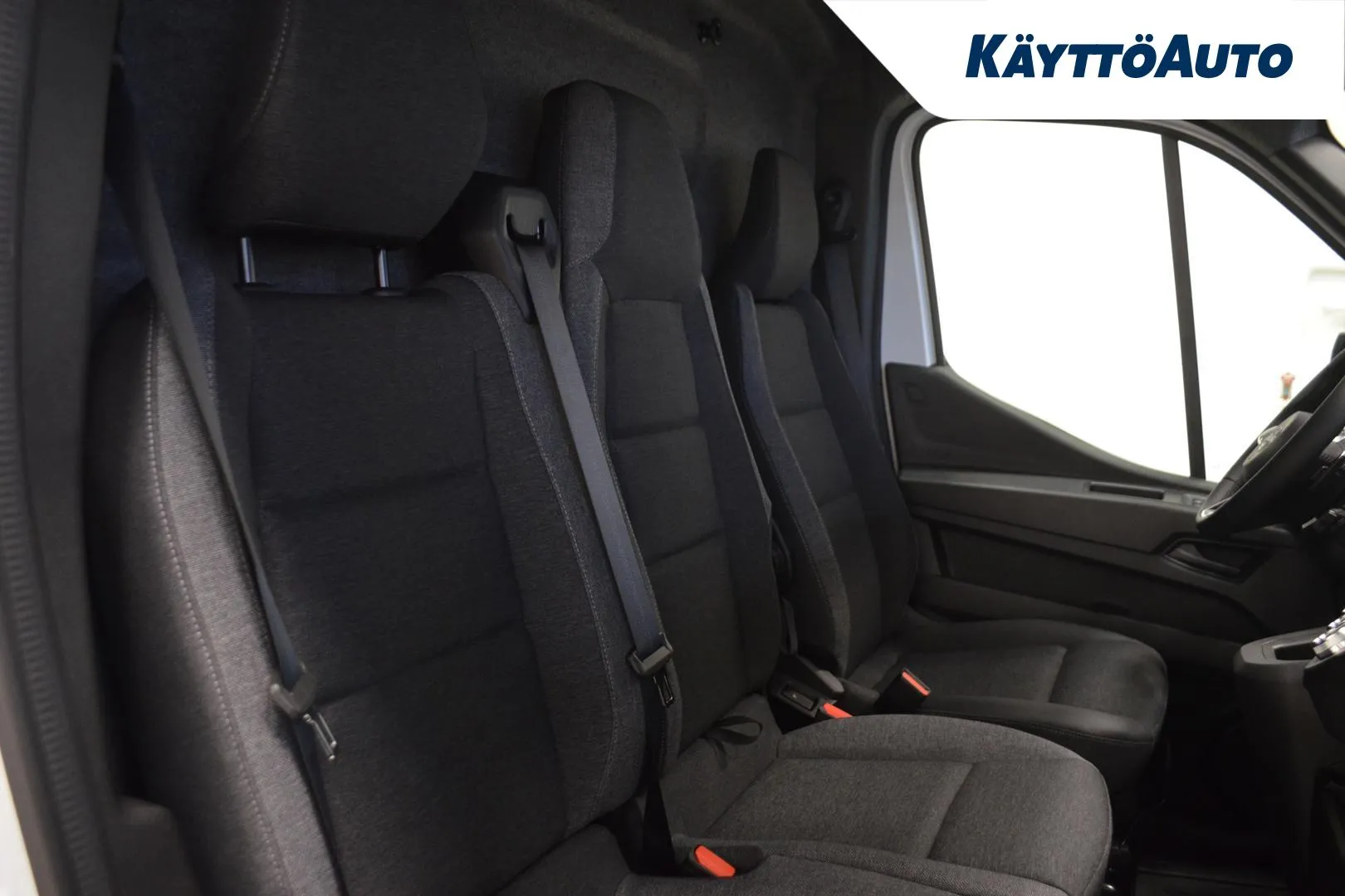 Nissan Interstar CSN-717 carousel image