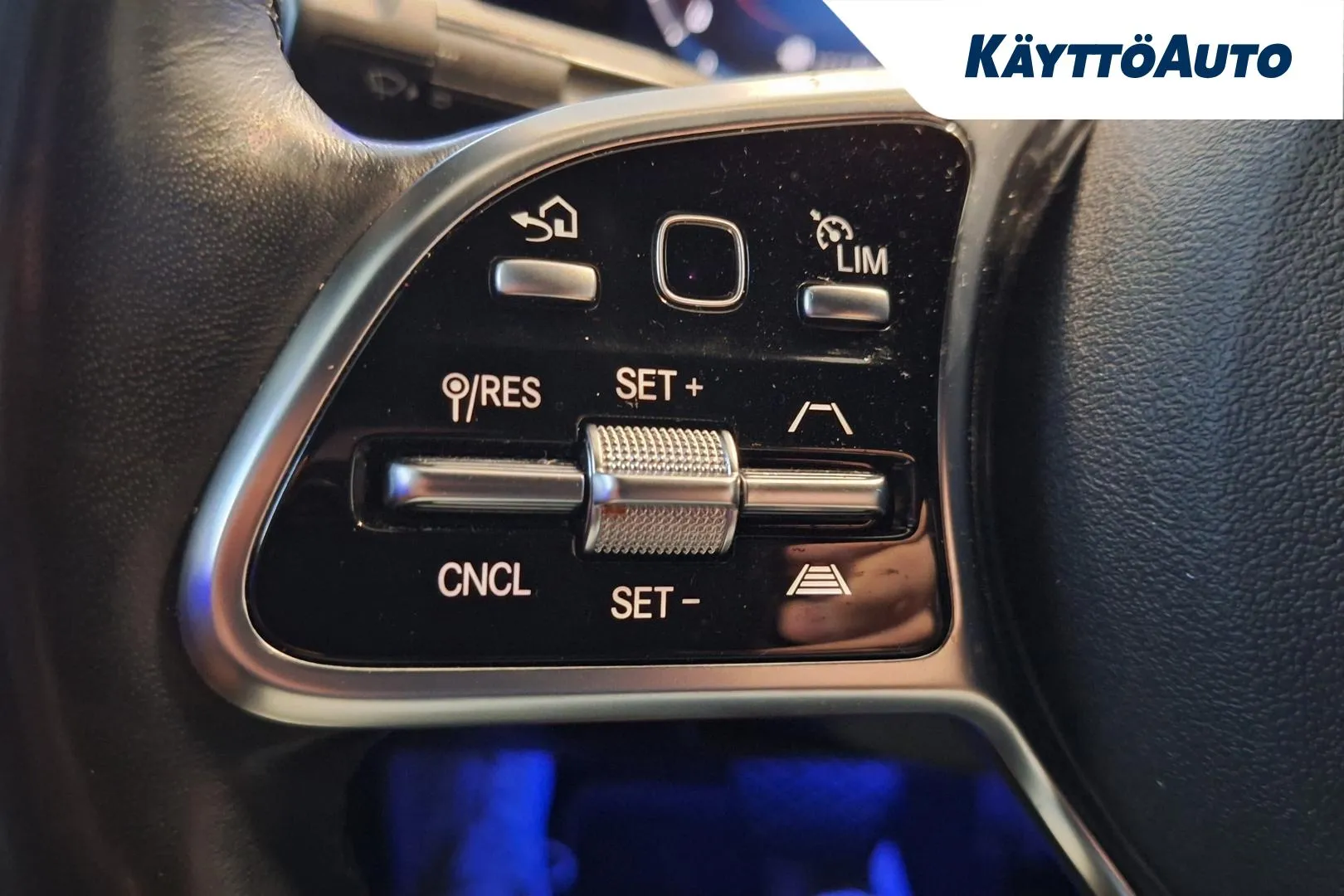 Mercedes-Benz A ZOB-247 carousel image