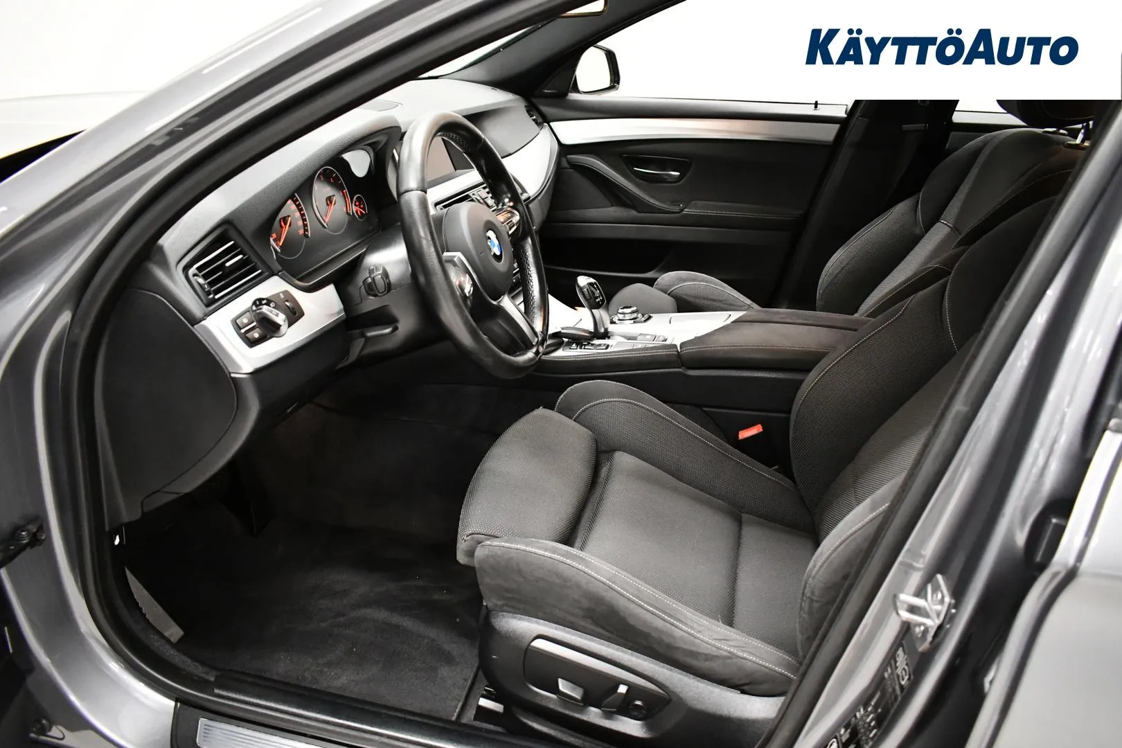 BMW 530 GPH-618 carousel image