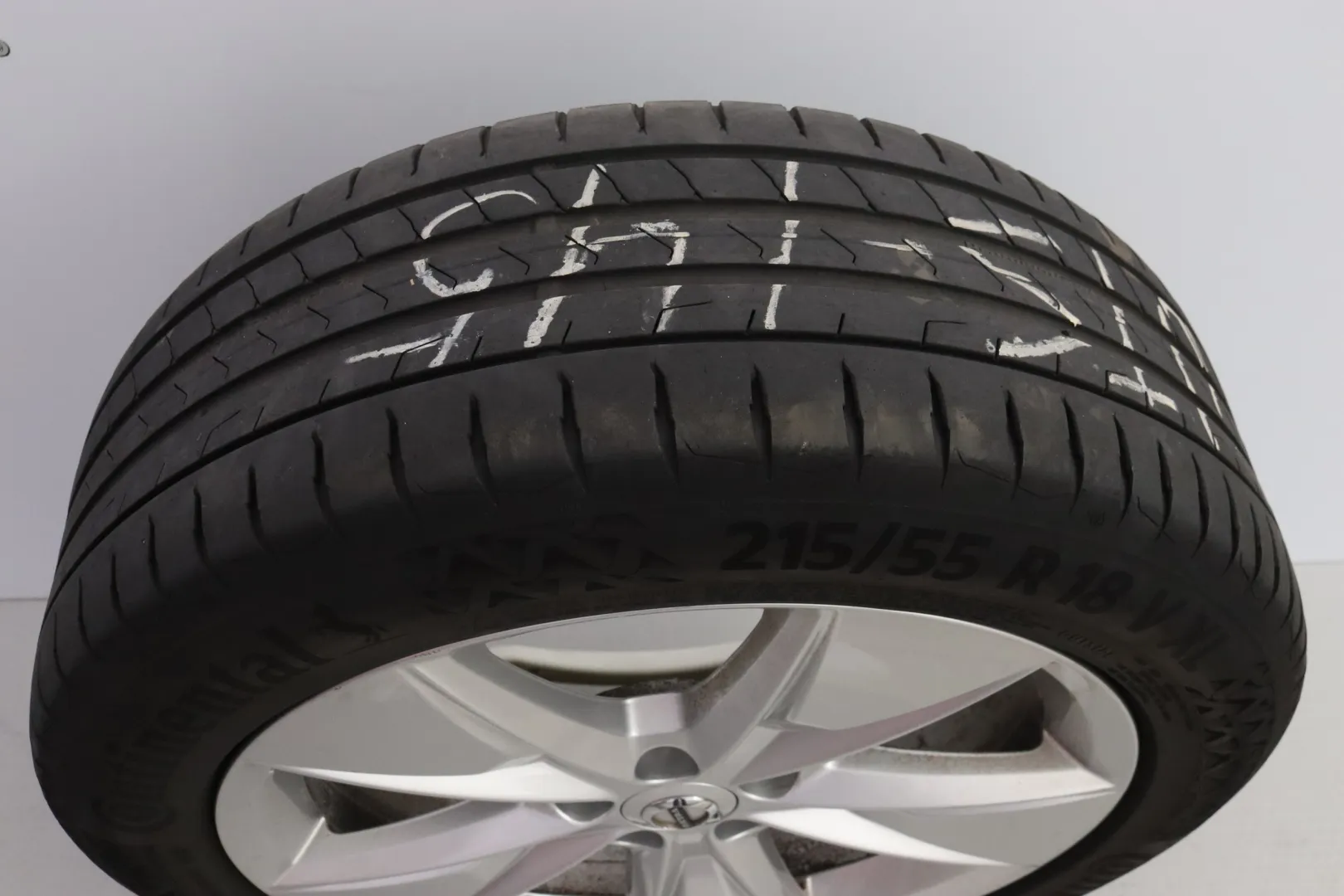 VOLVO V60 Cross Country JTS-145 carousel image