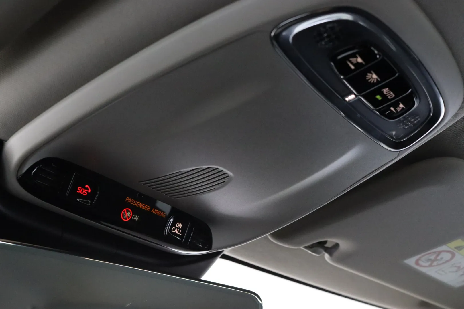 VOLVO V60 Cross Country JTS-145 carousel image