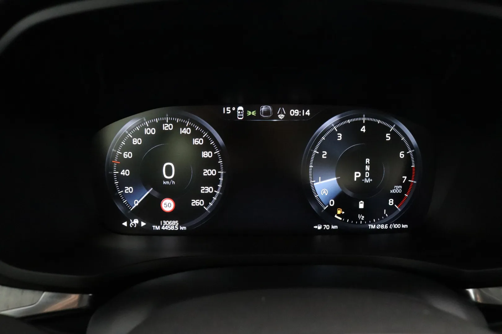 VOLVO V60 Cross Country JTS-145 carousel image