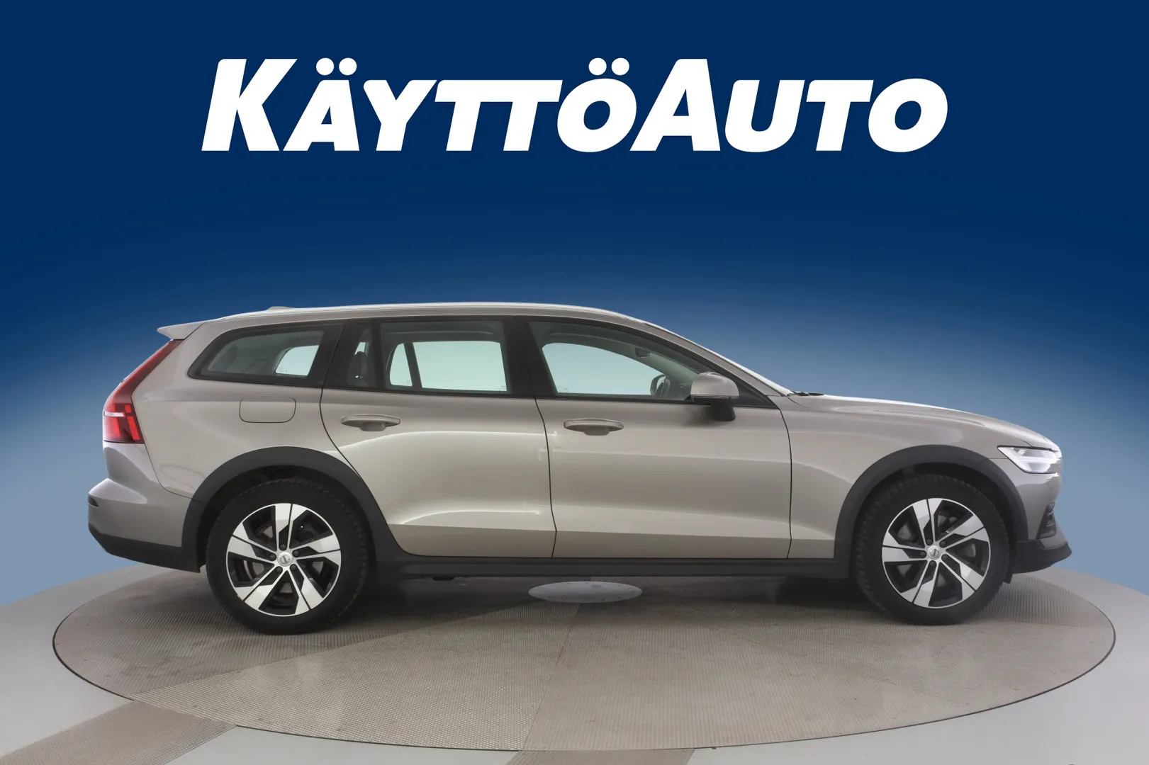 VOLVO V60 Cross Country JTS-145 carousel image