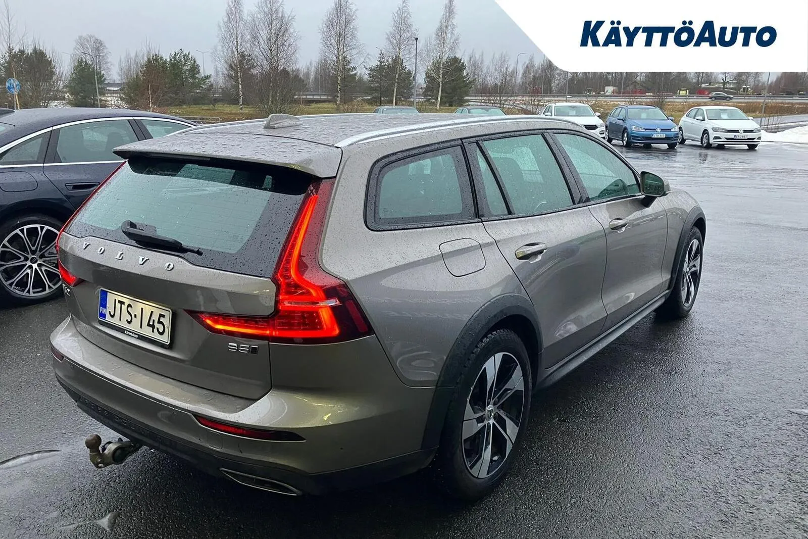 Volvo V60 Cross Country JTS-145 carousel image