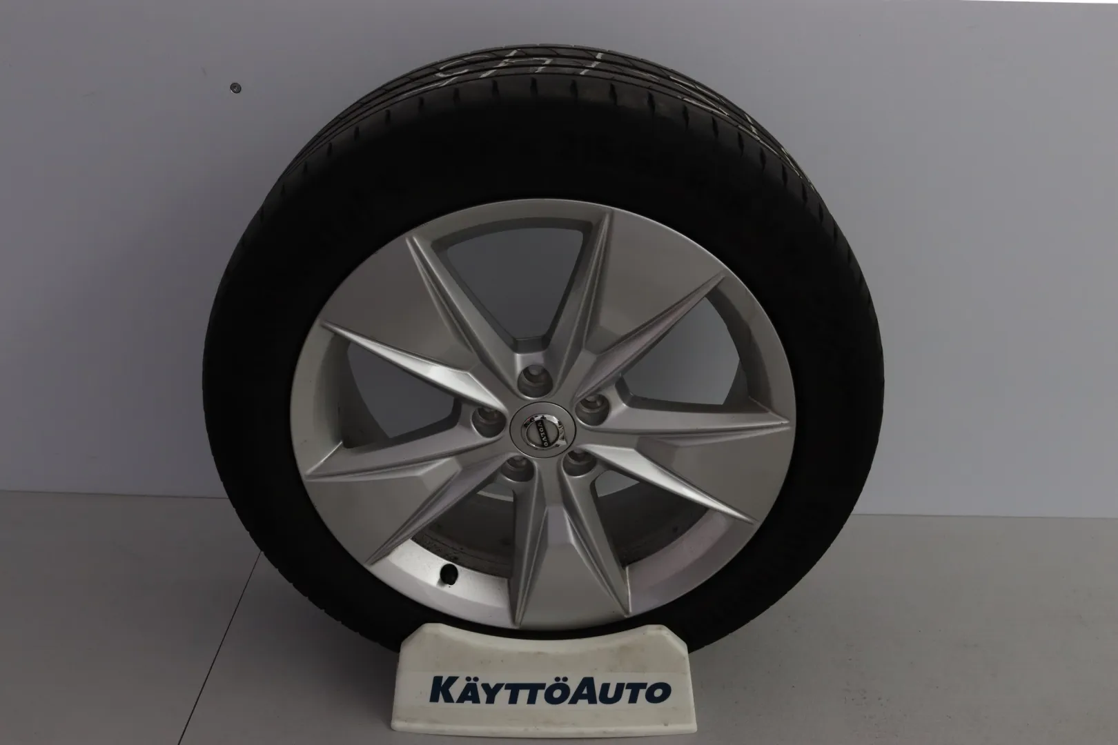 VOLVO V60 Cross Country JTS-145 carousel image