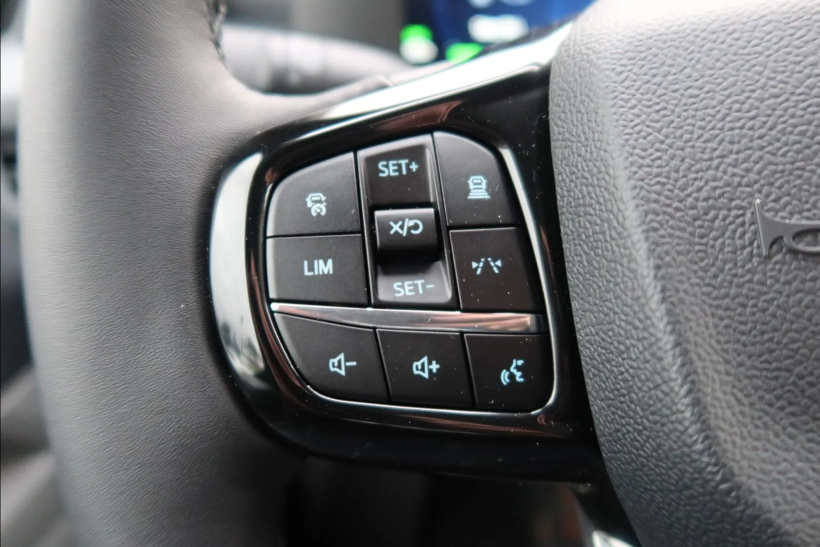 Ford Transit Custom JOI-169 carousel image