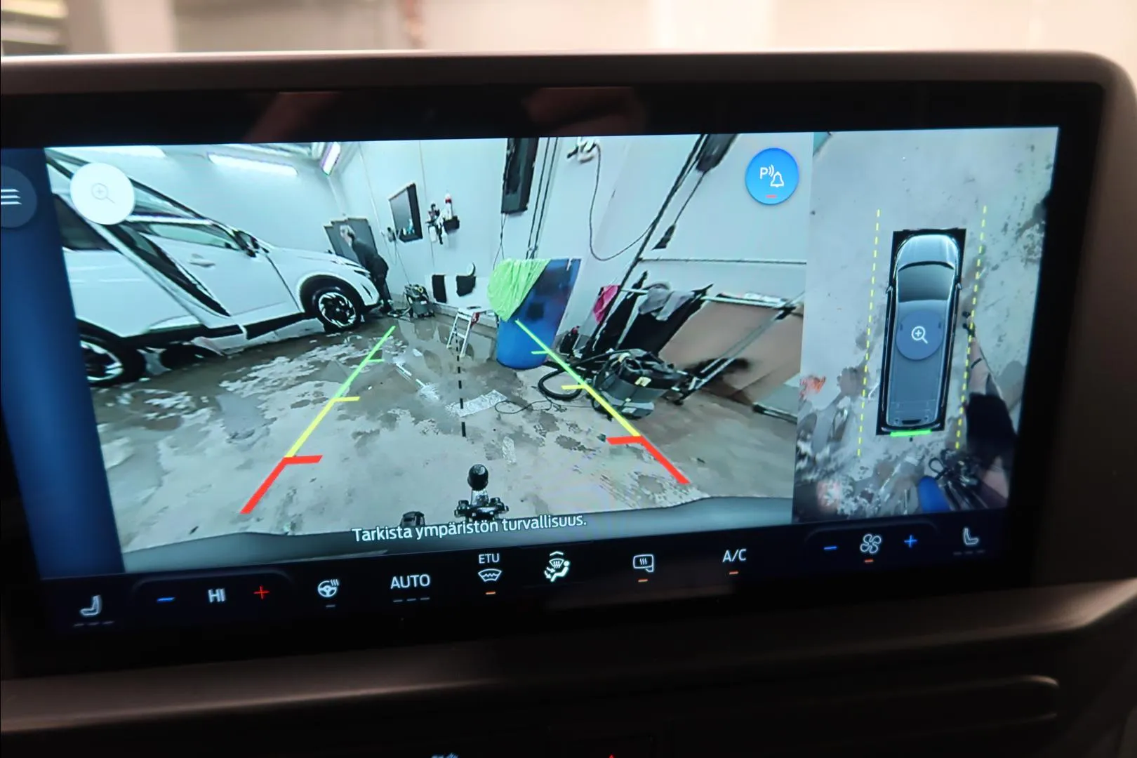 Ford Transit Custom JOI-169 carousel image