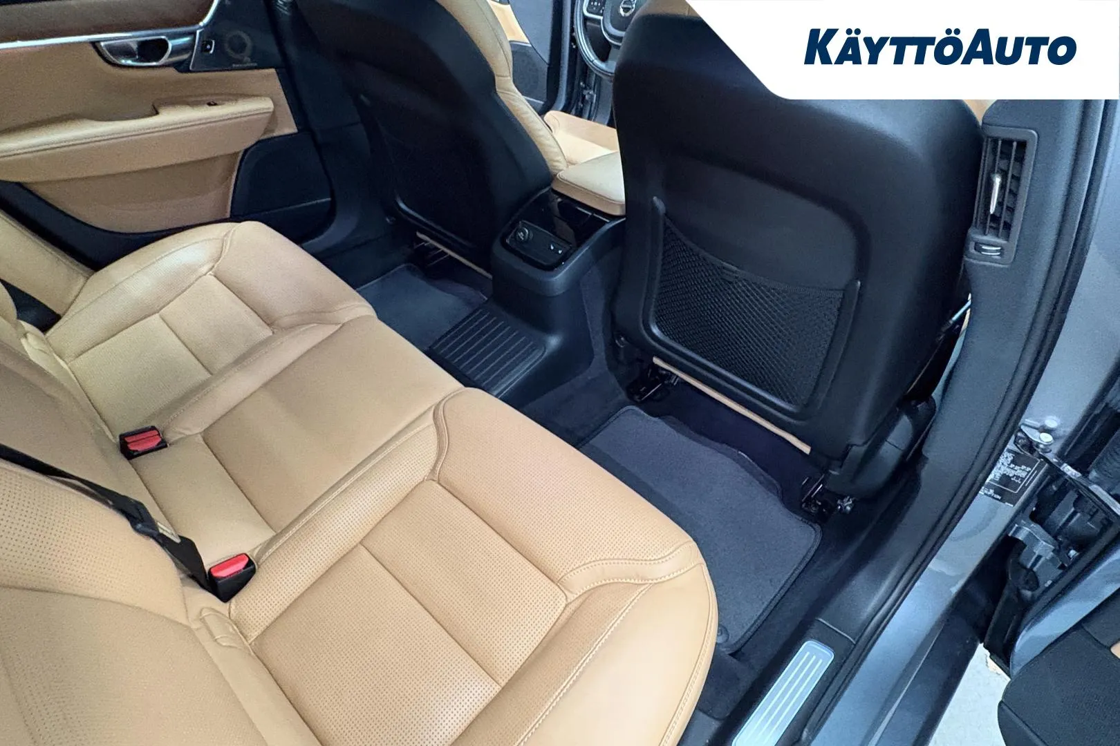 VOLVO S90 SMN-904 carousel image