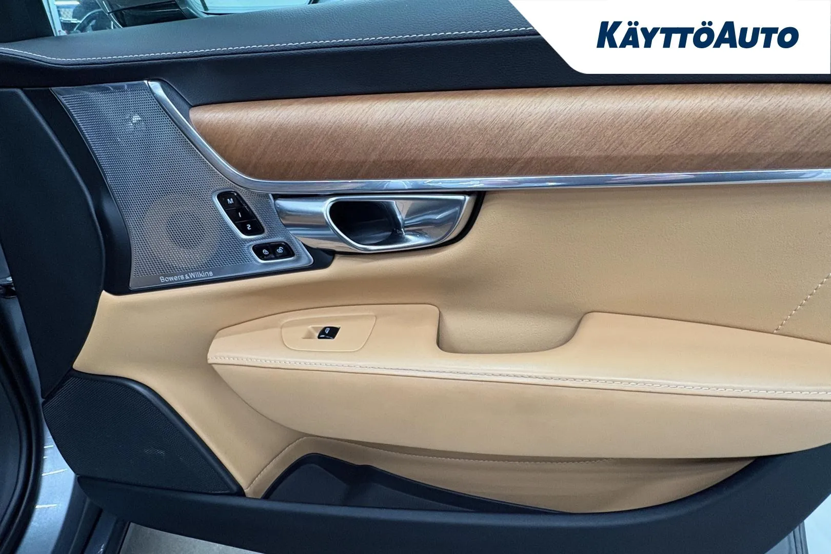 VOLVO S90 SMN-904 carousel image