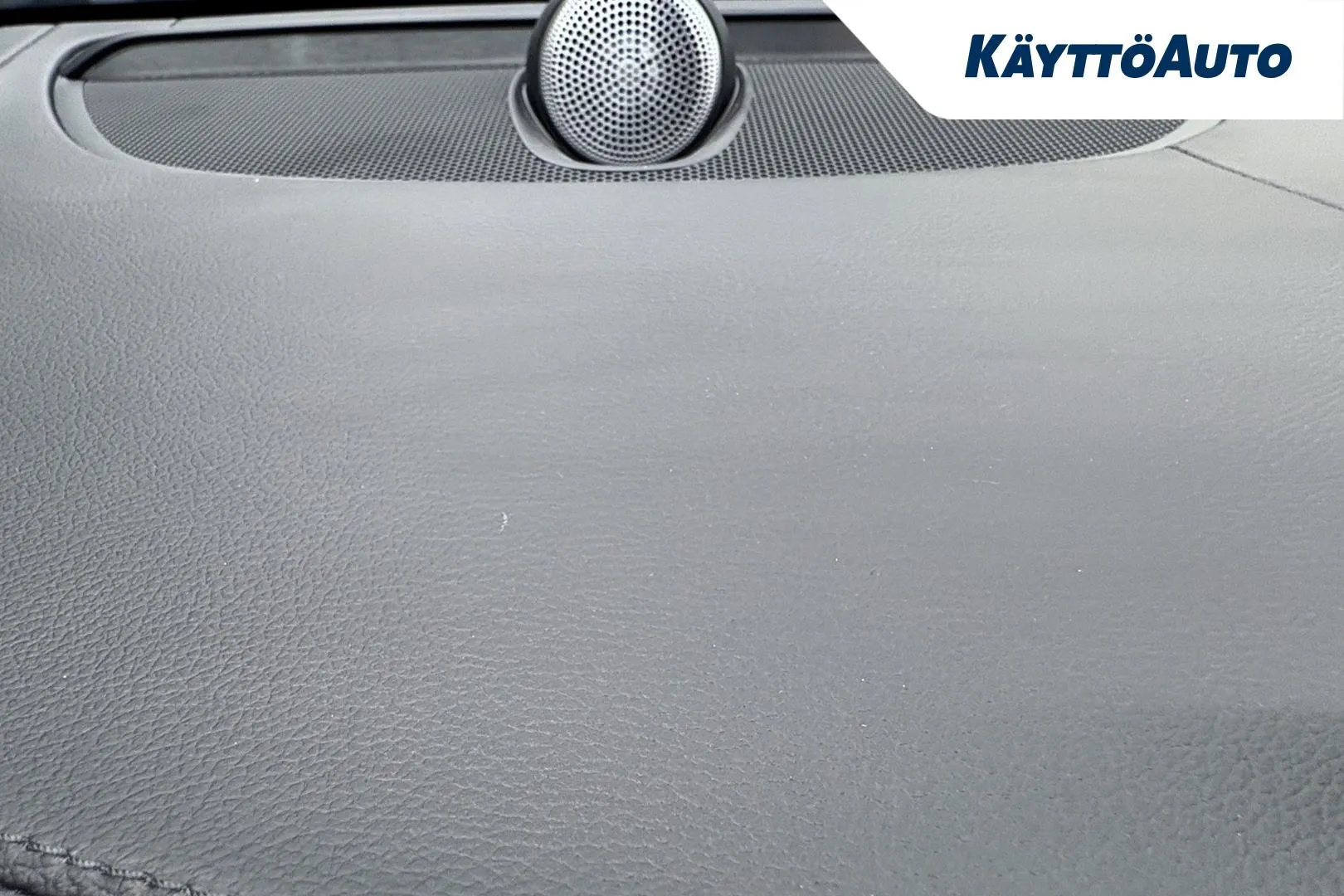 VOLVO S90 SMN-904 carousel image