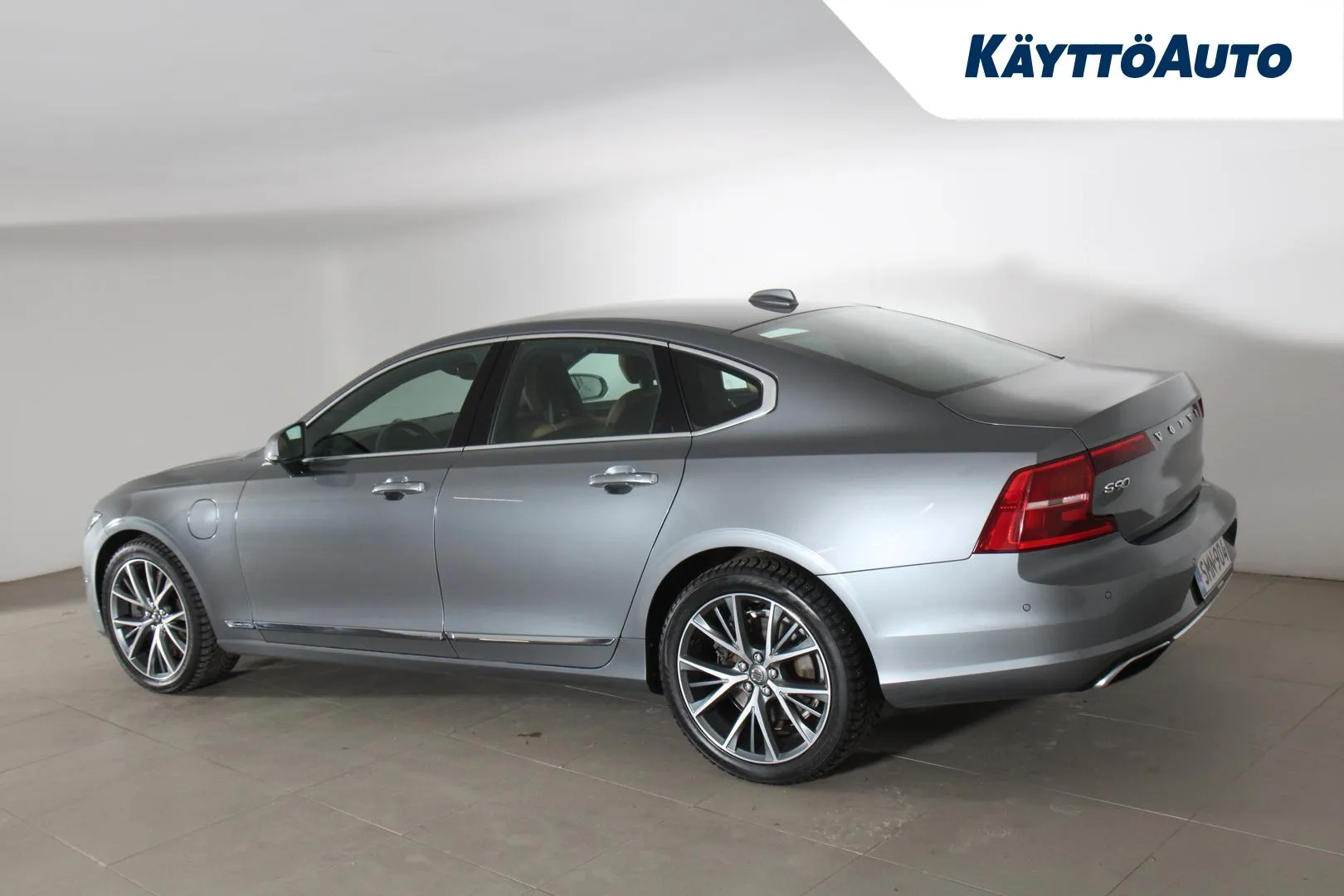 VOLVO S90 SMN-904 carousel image