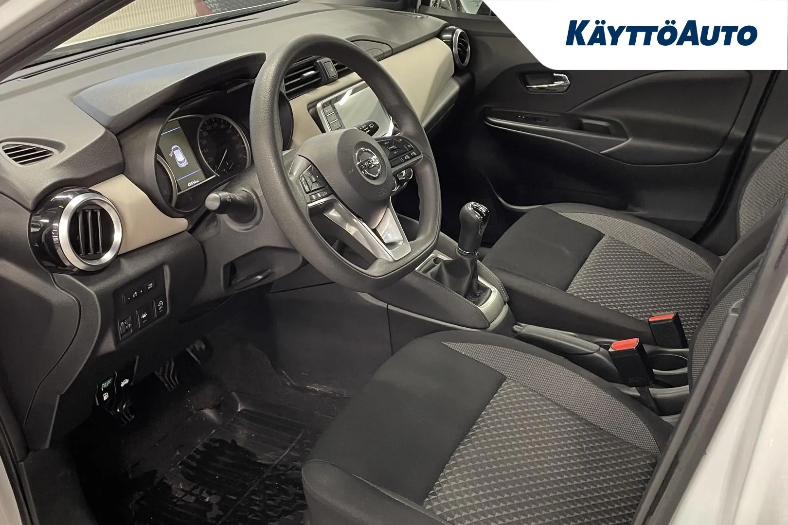 Nissan Micra SOT-453 carousel image