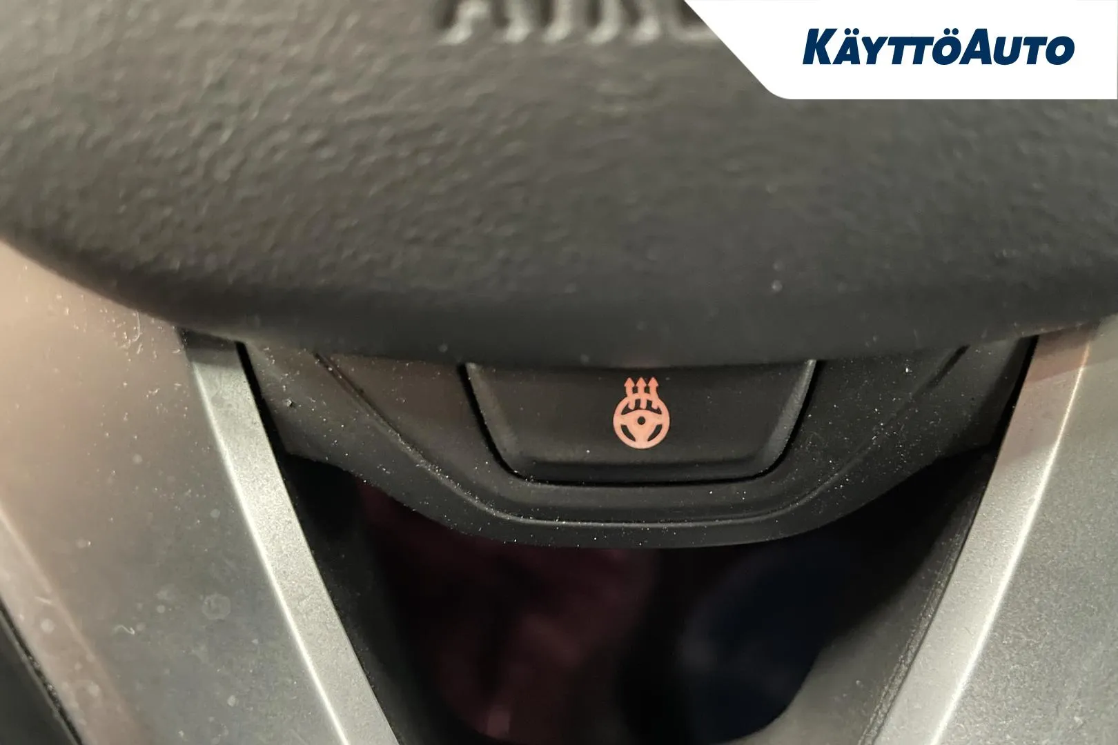 BMW i4 ZOO-182 carousel image