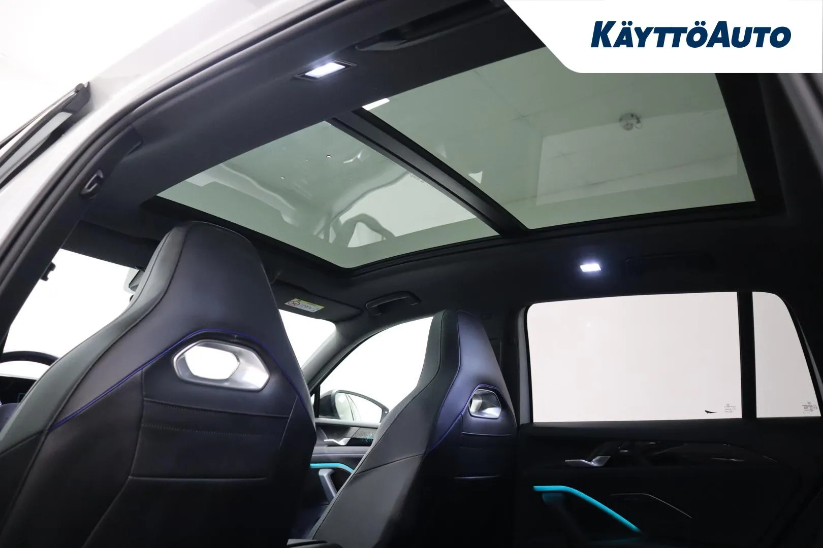 VOLKSWAGEN Tiguan ZPC-619 carousel image