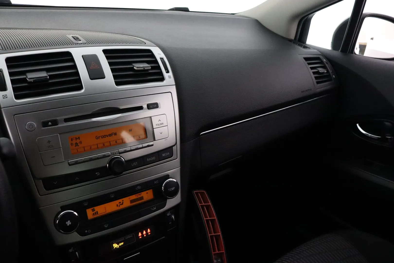 TOYOTA Avensis CTK-959 carousel image