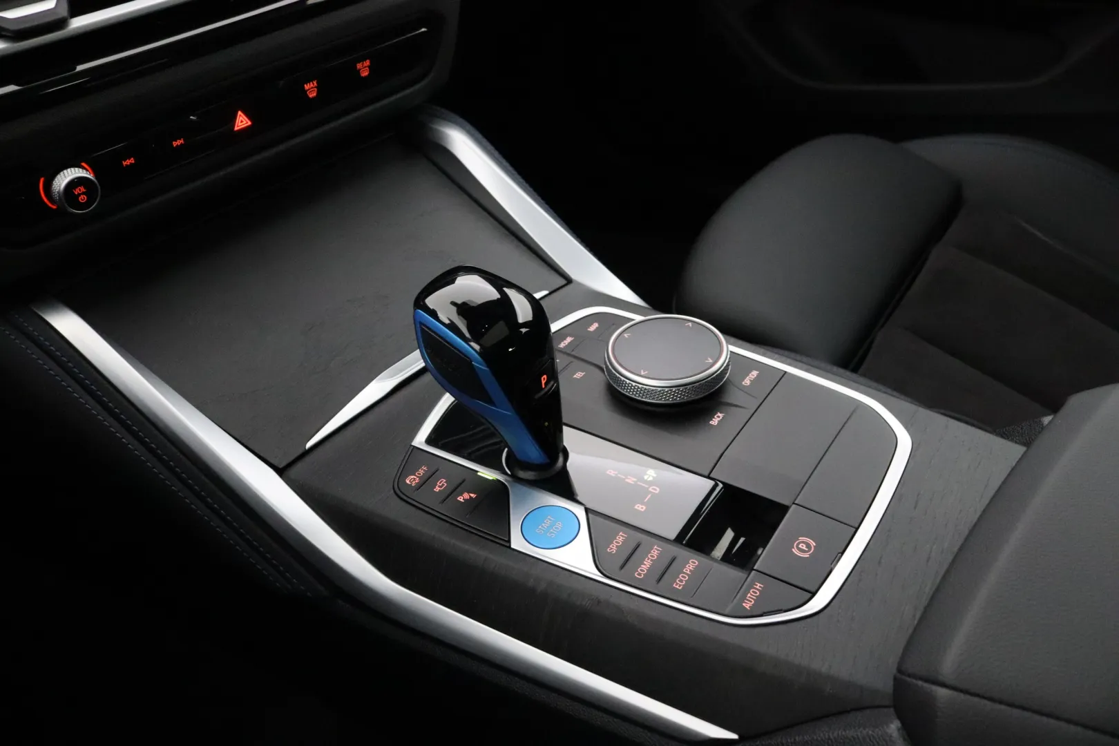 BMW i4 YMA-570 carousel image