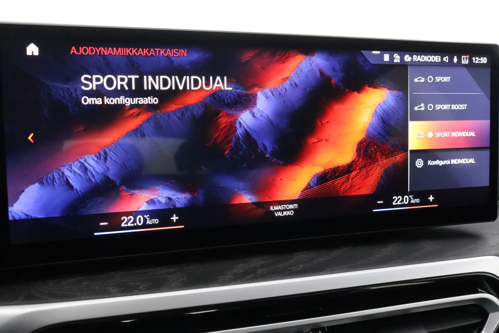 BMW i4 YMA-570 carousel image