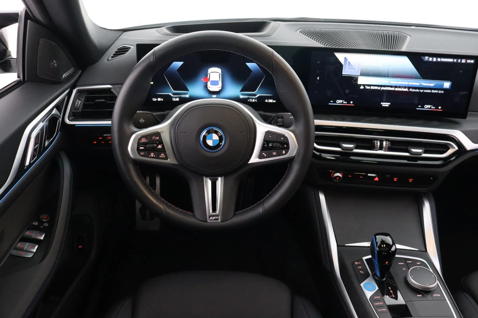 BMW i4 YMA-570 carousel image