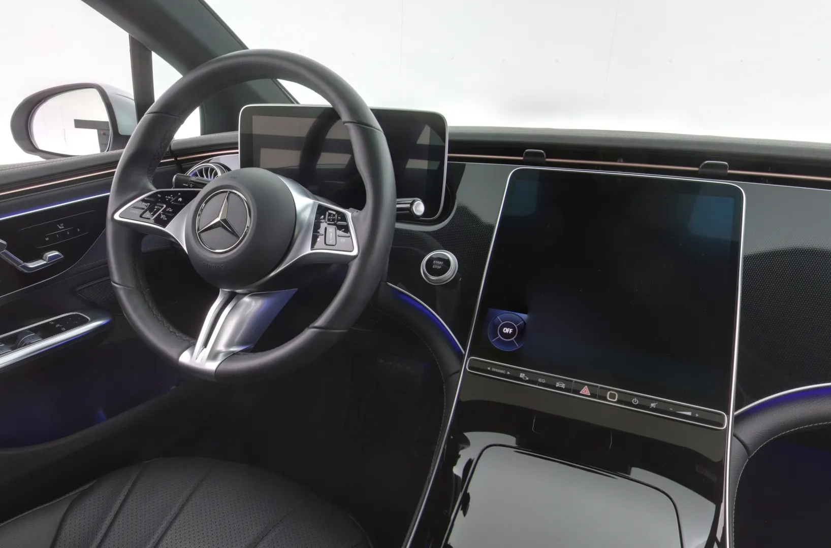 MERCEDES-BENZ EQE RXJ-976 carousel image