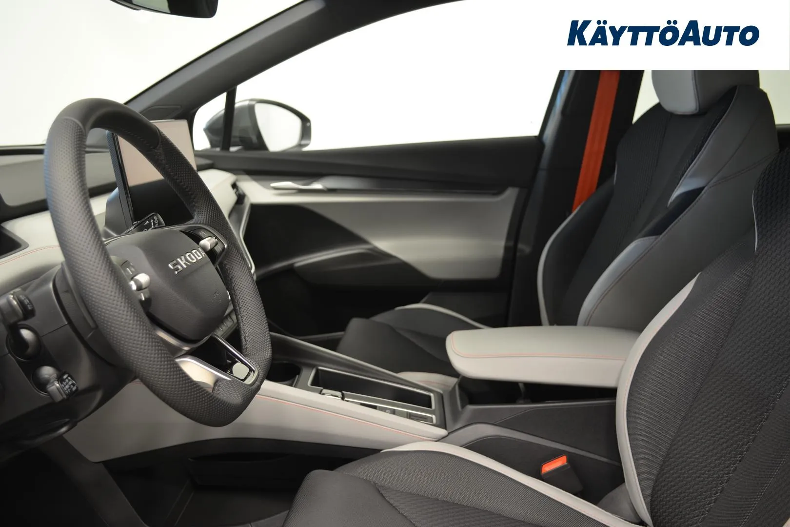 Skoda Elroq JOM-813 carousel image