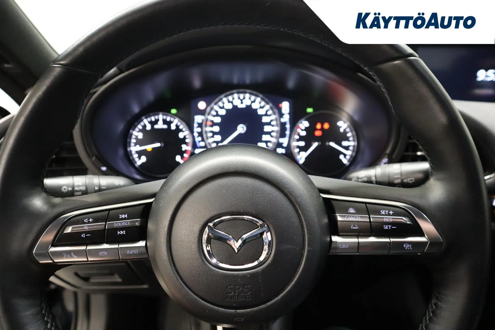 MAZDA Mazda3 BVH-738 carousel image