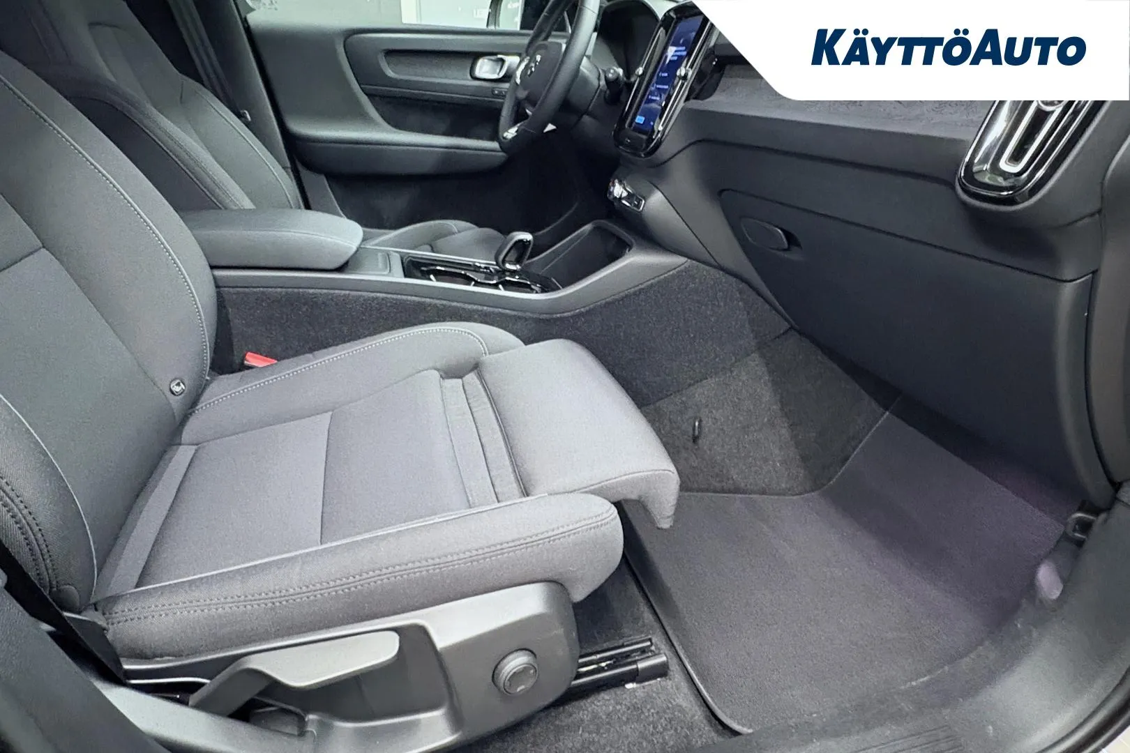 VOLVO XC40 MOL-797 carousel image