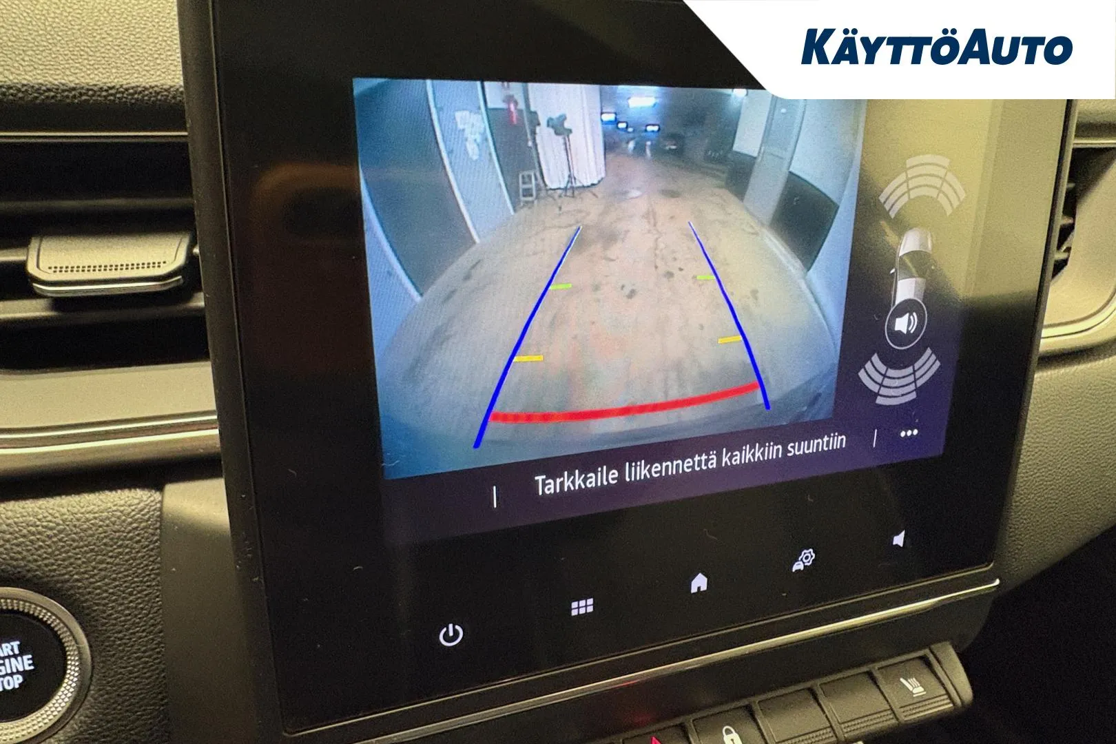 RENAULT Captur NLY-425 carousel image