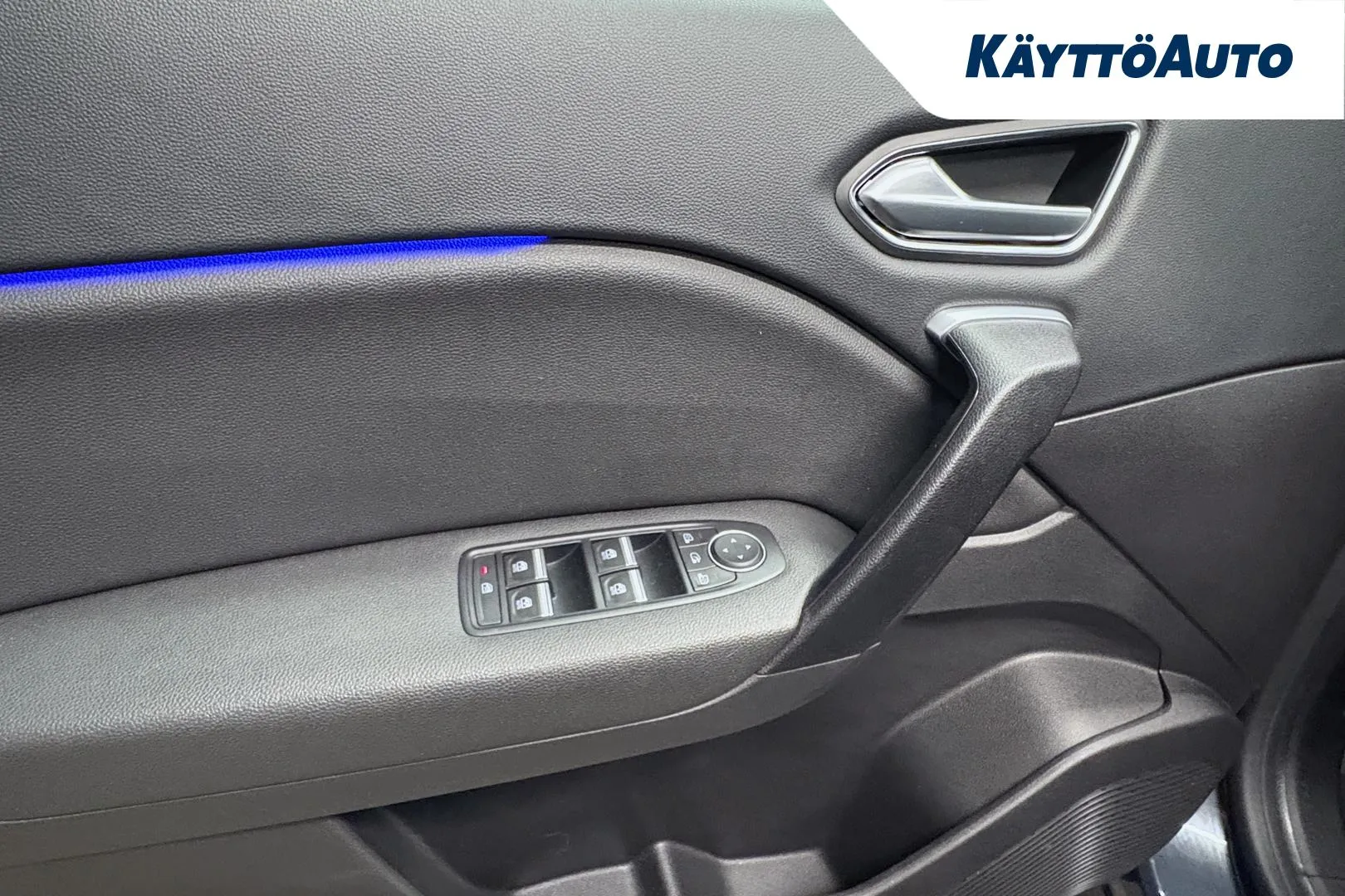 RENAULT Captur NLY-425 carousel image