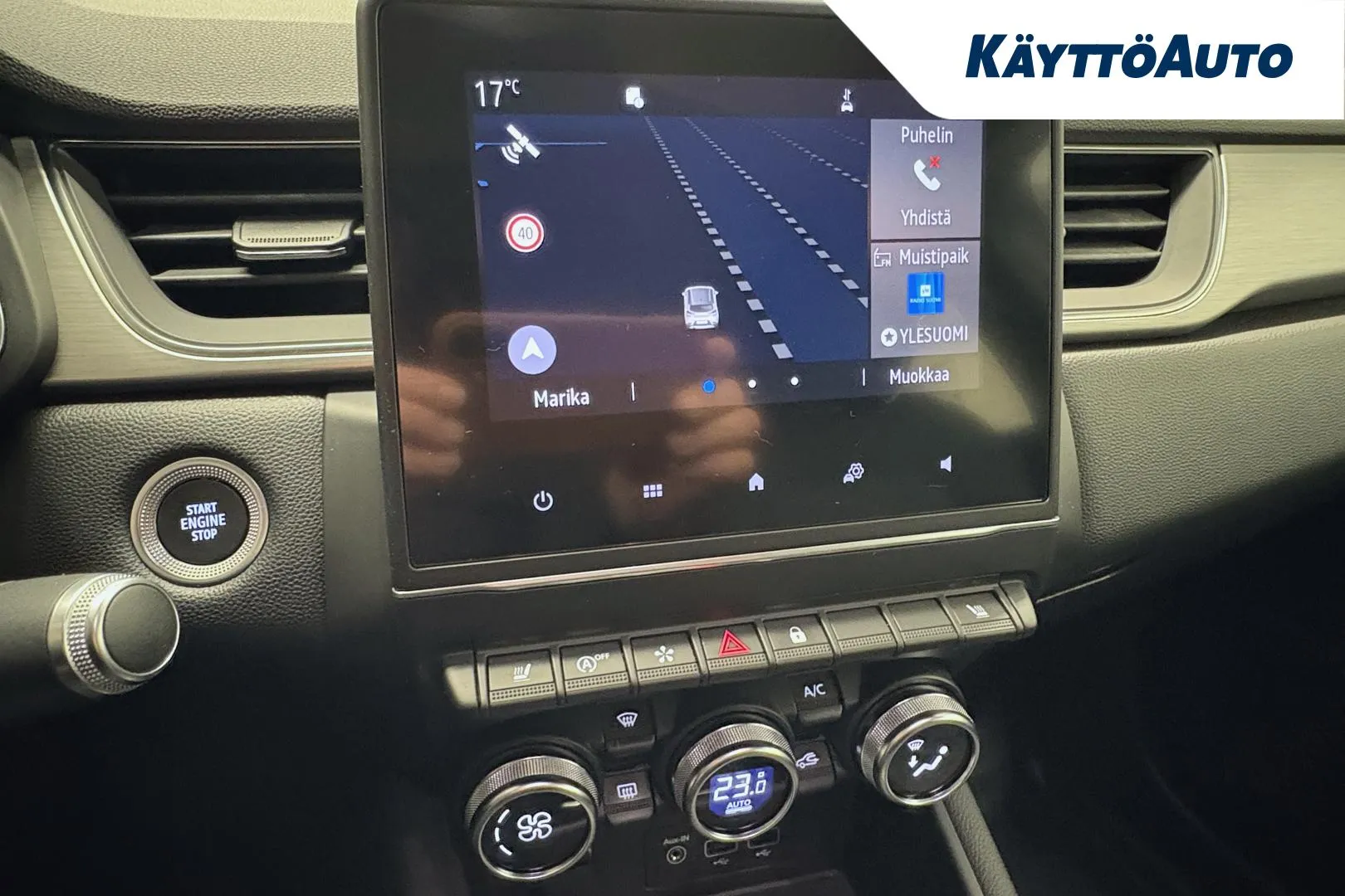 RENAULT Captur NLY-425 carousel image