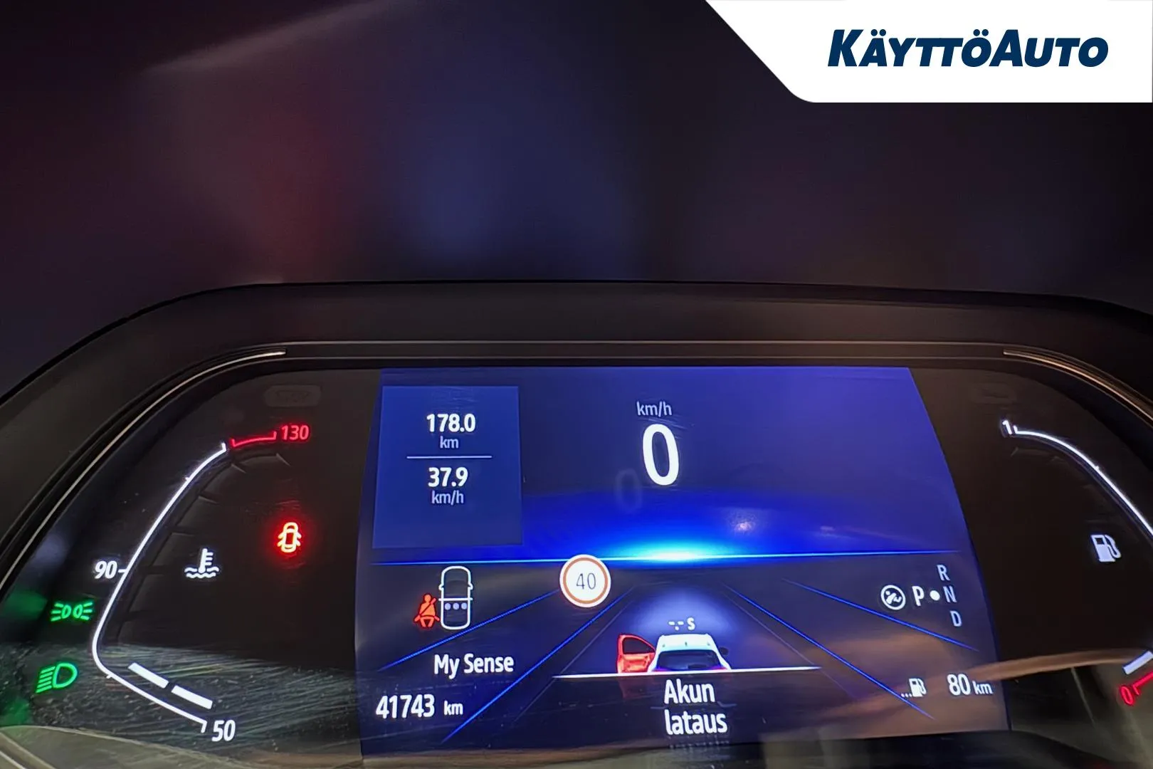 RENAULT Captur NLY-425 carousel image