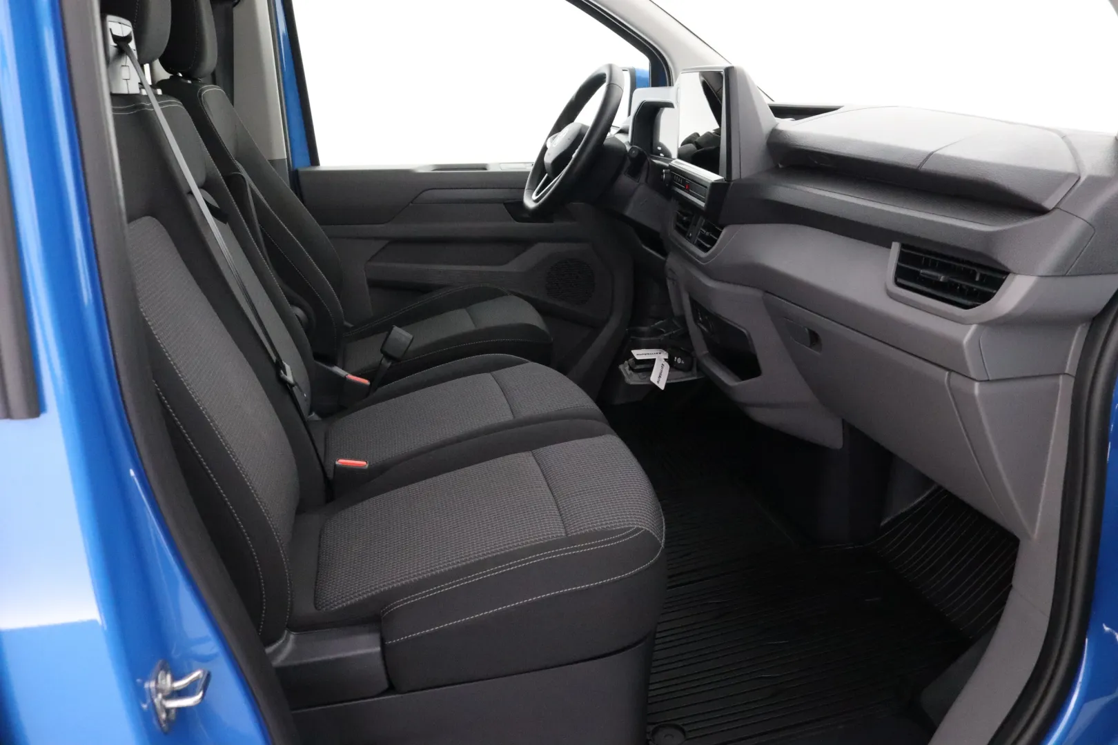 VOLKSWAGEN Transporter XTL-470 carousel image