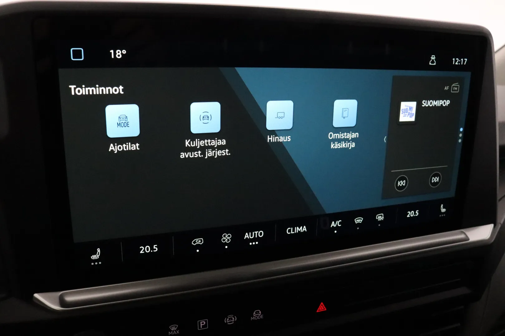 VOLKSWAGEN Transporter XTL-470 carousel image