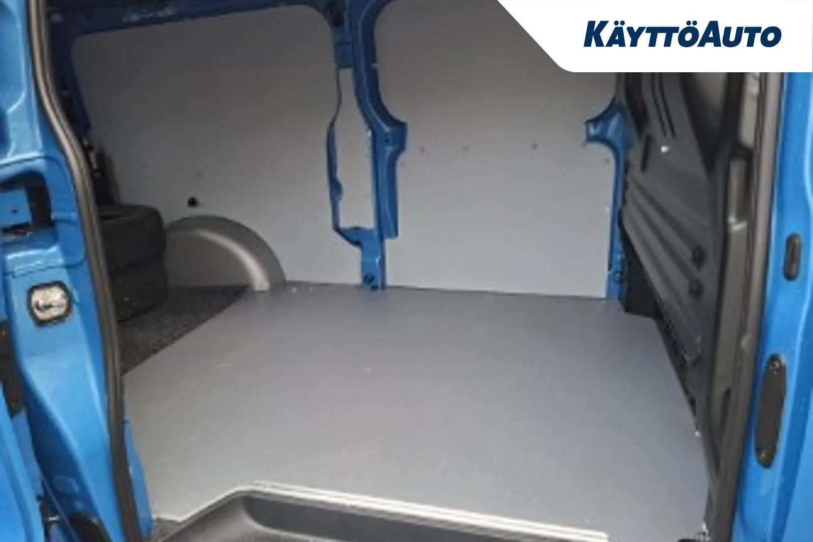 VOLKSWAGEN Transporter XTL-470 carousel image