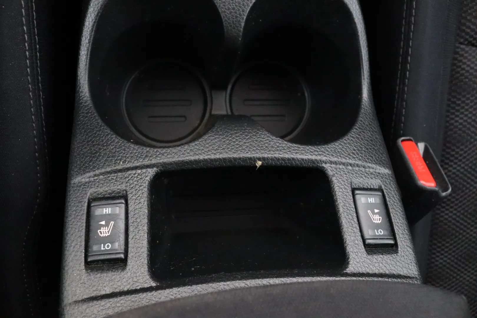 NISSAN Qashqai BSS-166 carousel image