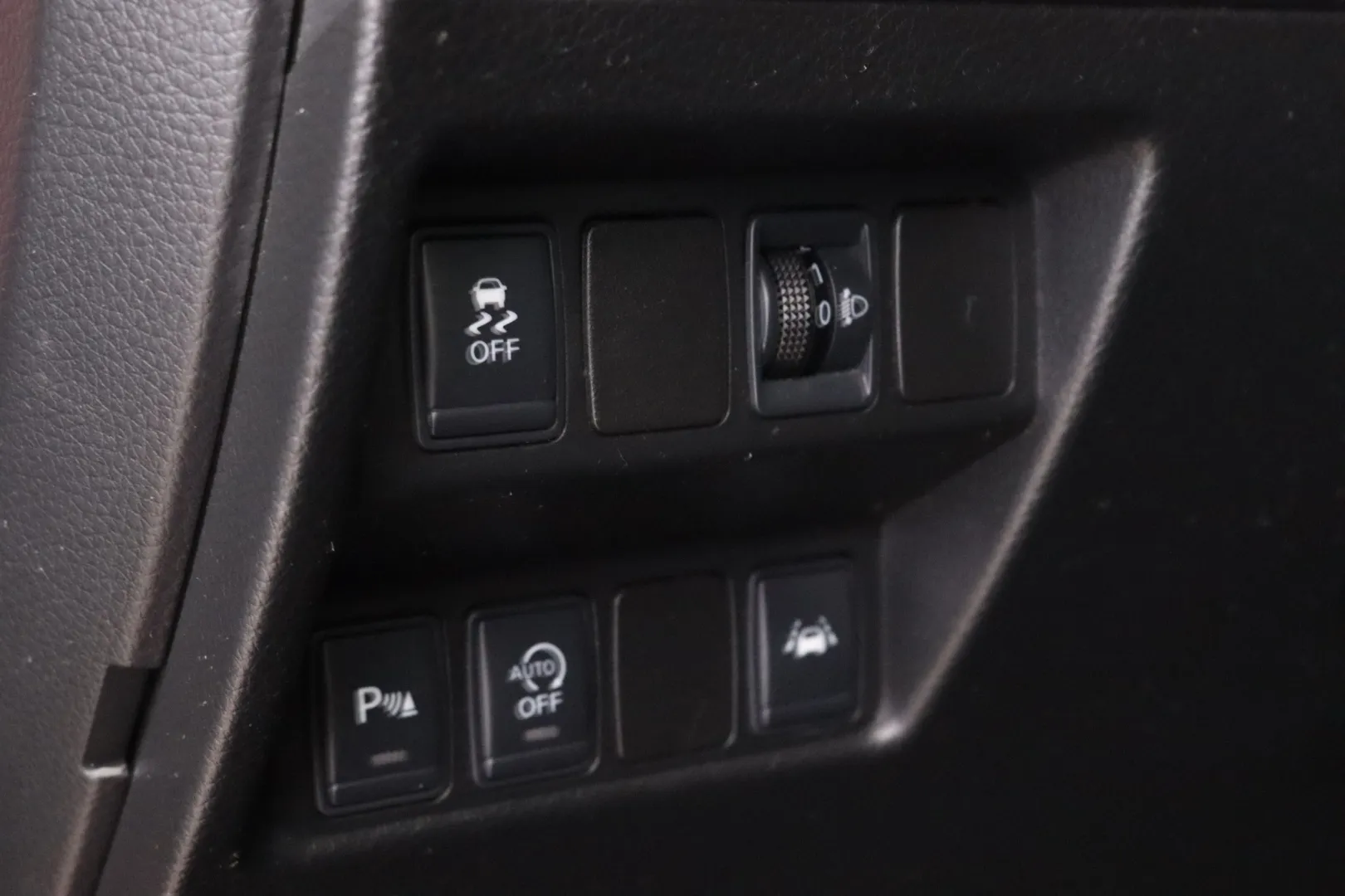 NISSAN Qashqai BSS-166 carousel image