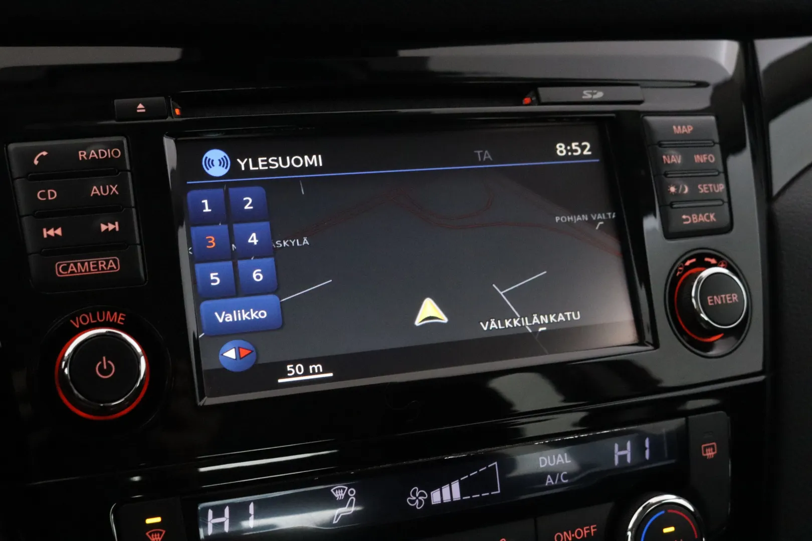 NISSAN Qashqai BSS-166 carousel image