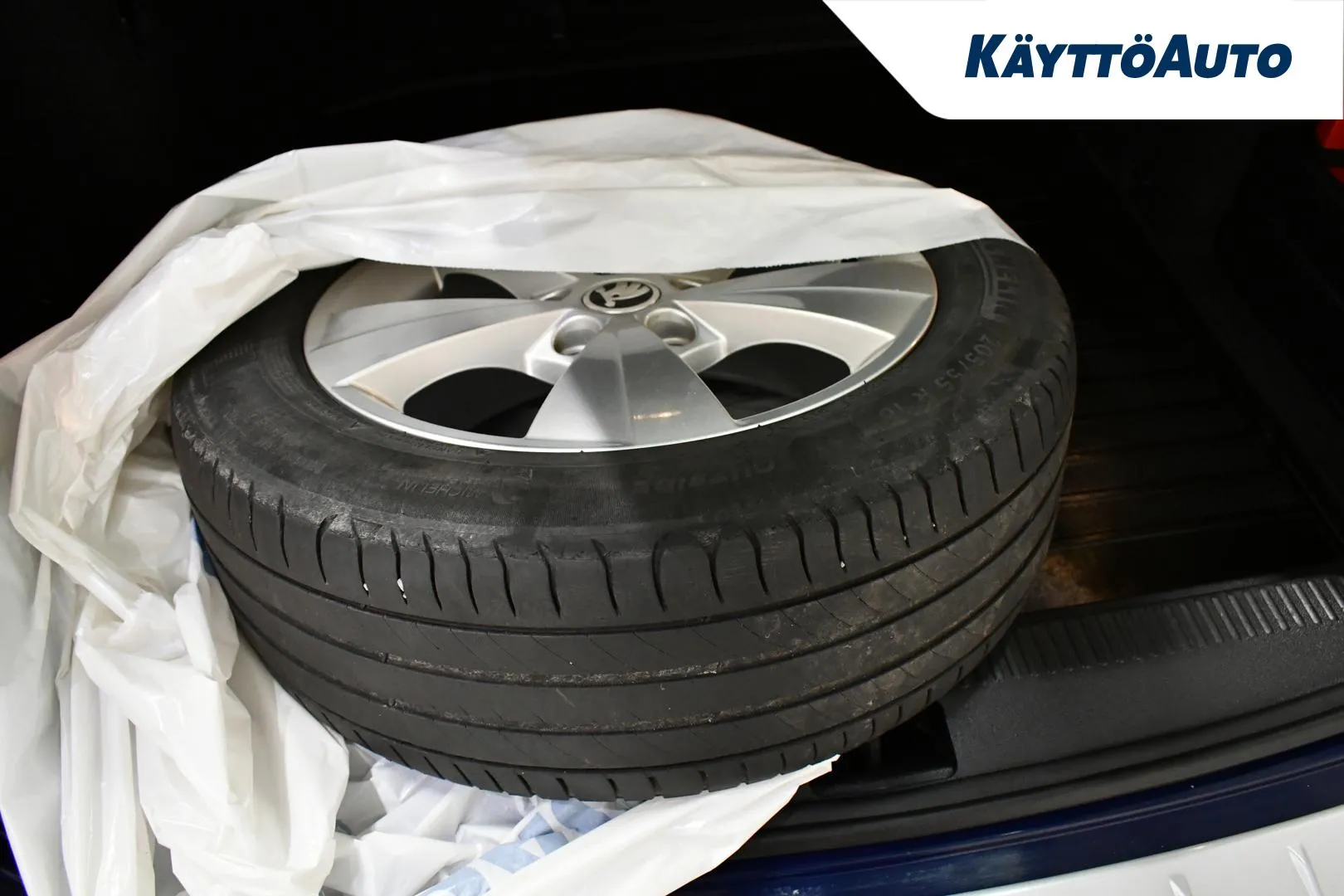 SKODA Octavia ZLT-370 carousel image