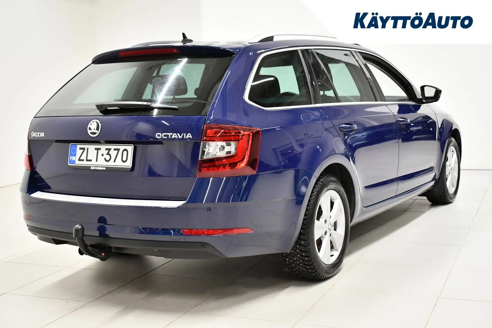 SKODA Octavia ZLT-370 carousel image